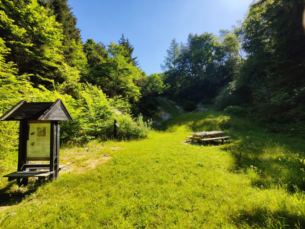 Skillingbro kalkgrav